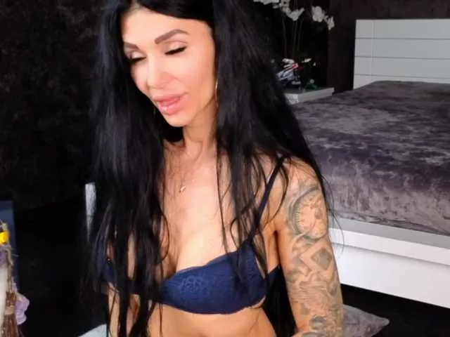 -Molly- – webcam model profile photo Image 3