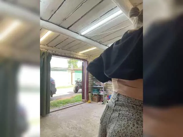 AriaSins – webcam model profile photo Image 7