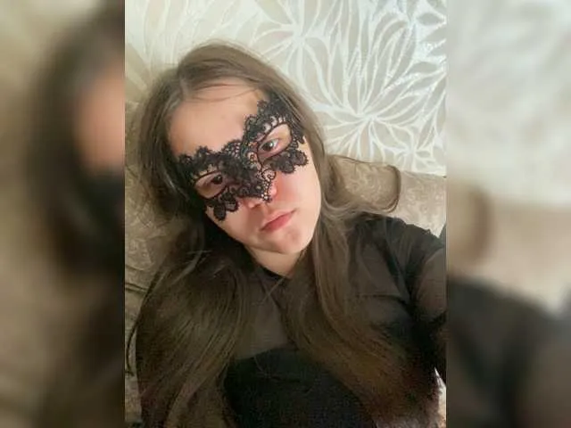 MelinaLuviani – webcam model profile photo Image 11