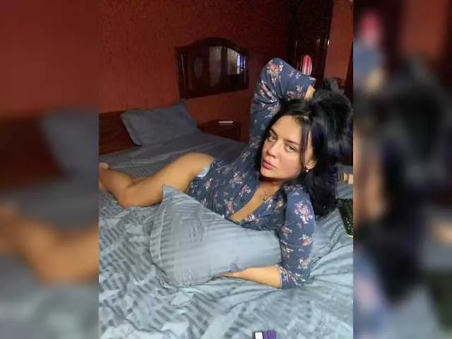 MarylinGlory – webcam model profile photo Image 13