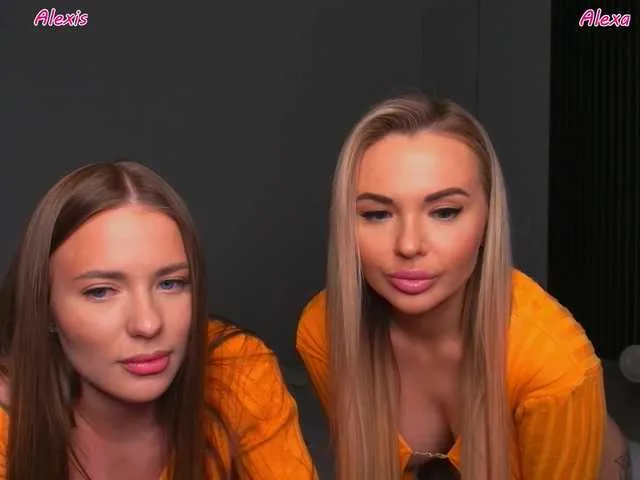 LaraCharm – webcam model profile photo Image 3