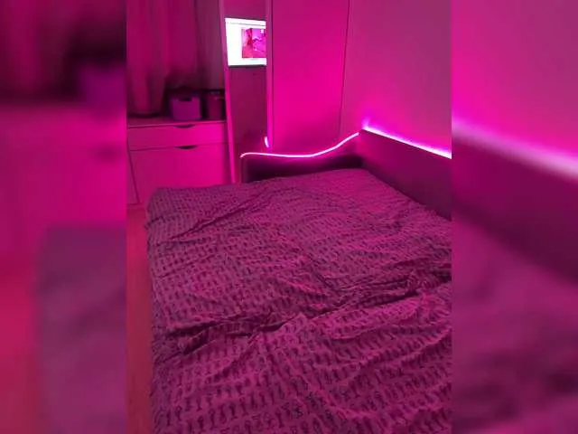 Horny-Mommy-Dirty – webcam model profile photo Image 17