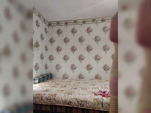 SarithaBroun – webcam model profile photo Image 18