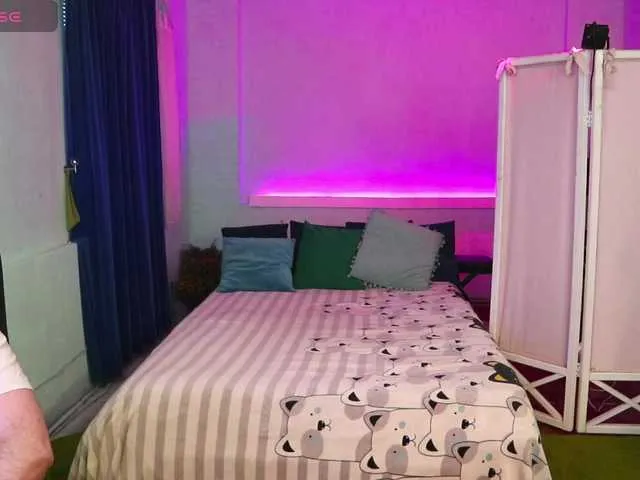 IvyStuart – webcam model profile photo Image 18