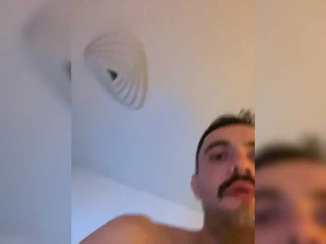 Alyonushka-And-Ivanushka – webcam model profile photo