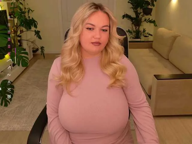 PollyElfi – webcam model profile photo Image 13