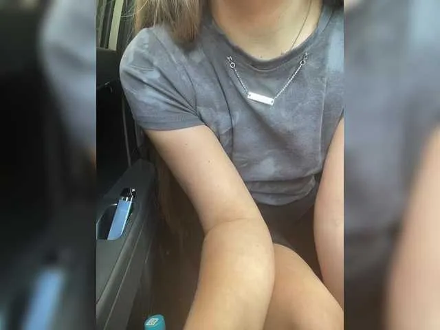 CrystalBarlow – webcam model profile photo Image 3