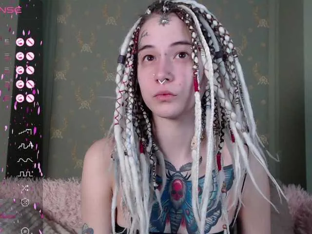 Anuskatz – webcam model profile photo