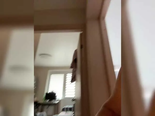 mia_hank – webcam model profile photo Image 13