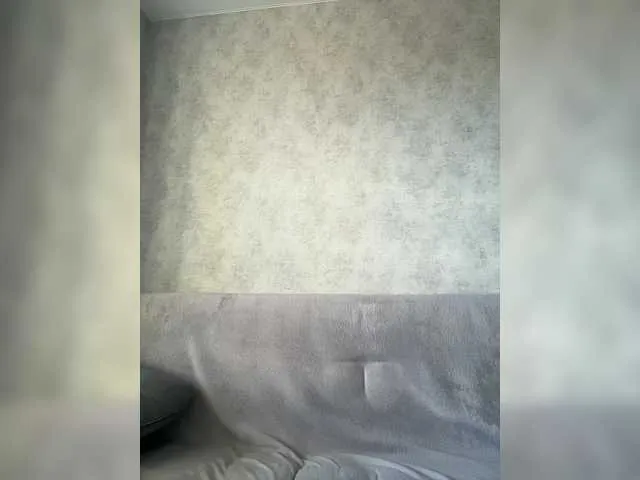 MelinaLuviani – webcam model profile photo Image 18