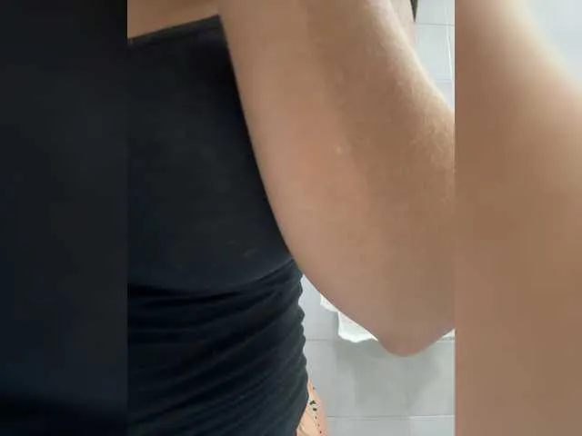 Madelynn – webcam model profile photo Image 19