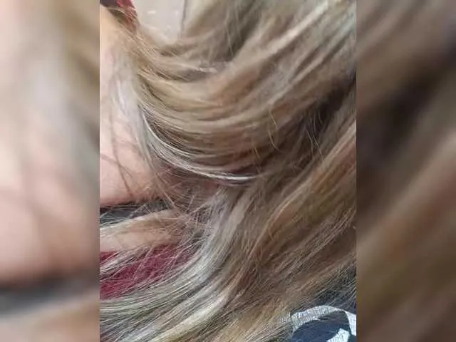 MollyBoston – webcam model profile photo Image 17