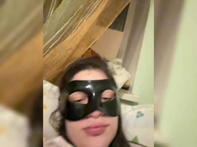 LilaSolace – webcam model profile photo Image 3