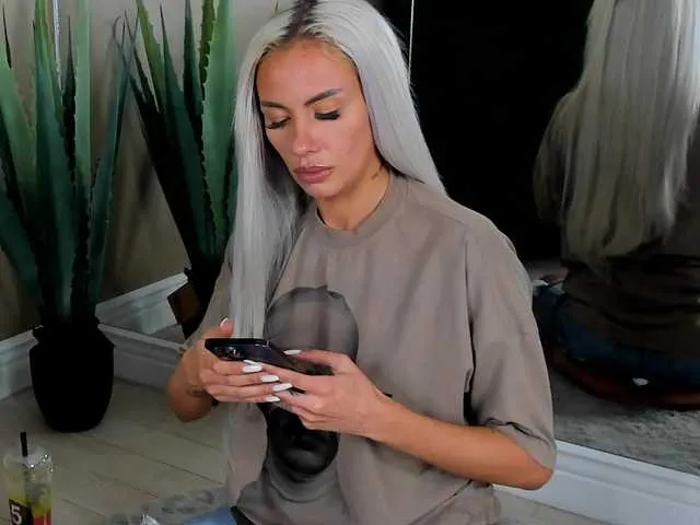 cococ_55 – webcam model profile photo Image 6