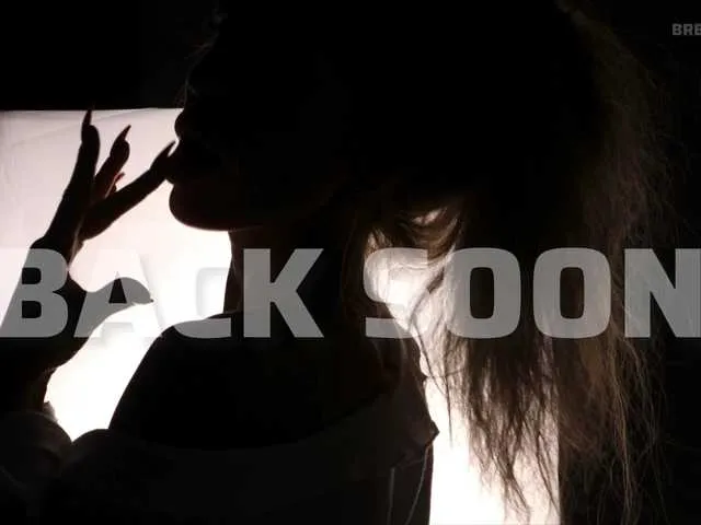 Dolce – webcam model profile photo Image 9