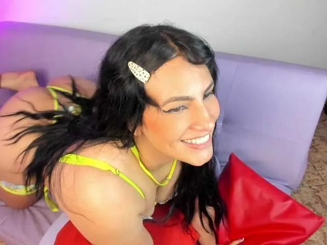 HugeBoobsAlice – webcam model profile photo Image 14