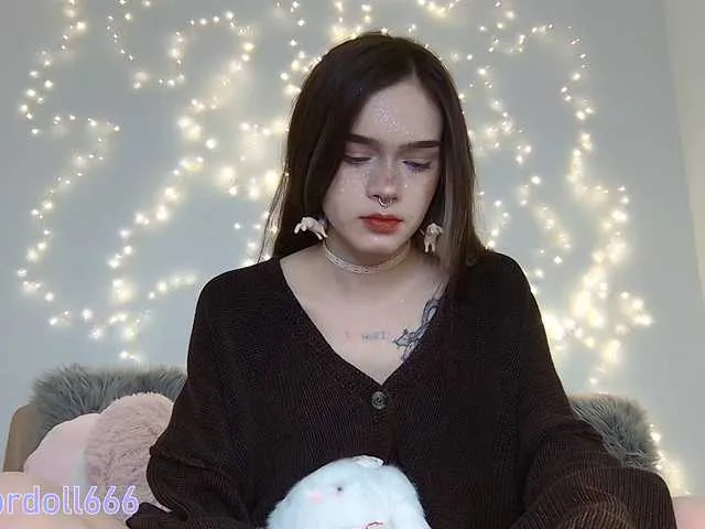 SarithaBroun – webcam model profile photo Image 18