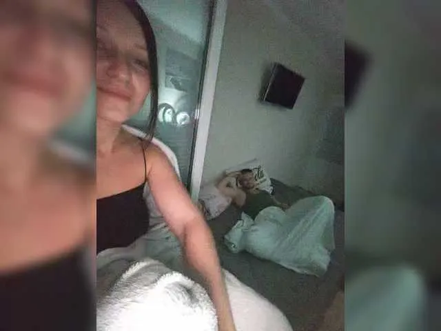 Evie – webcam model profile photo Image 18