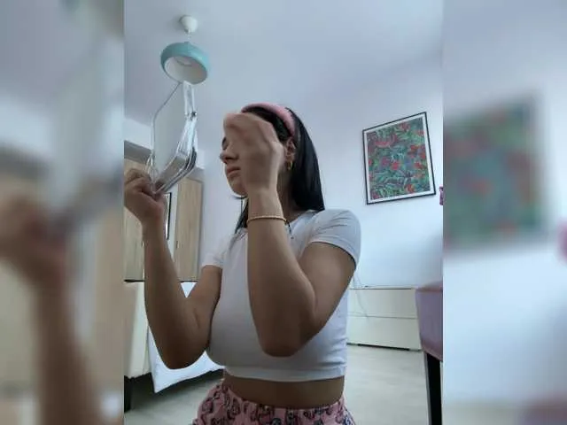 Nami-OP – webcam model profile photo Image 11