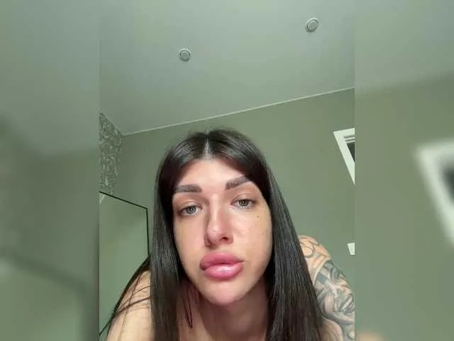 -victory-fox – webcam model profile photo Image 3