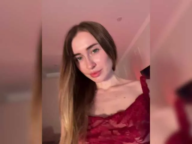 MiraKova – webcam model profile photo Image 18