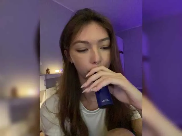 LovelyLydia – webcam model profile photo Image 6