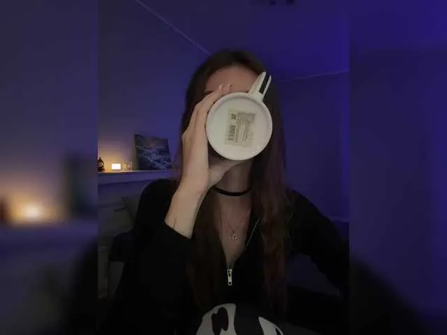 LovelyLydia – webcam model profile photo Image 8