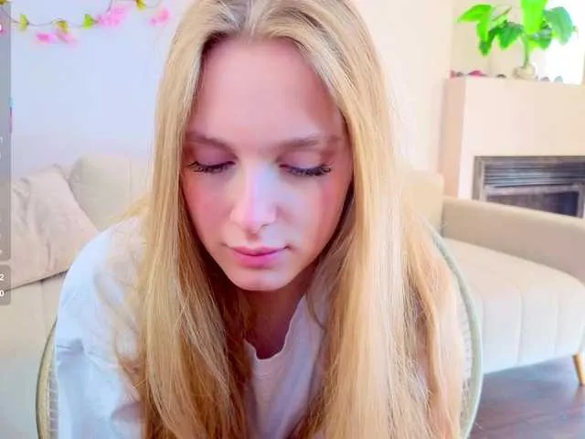 RussianWoman – webcam model profile photo Image 14