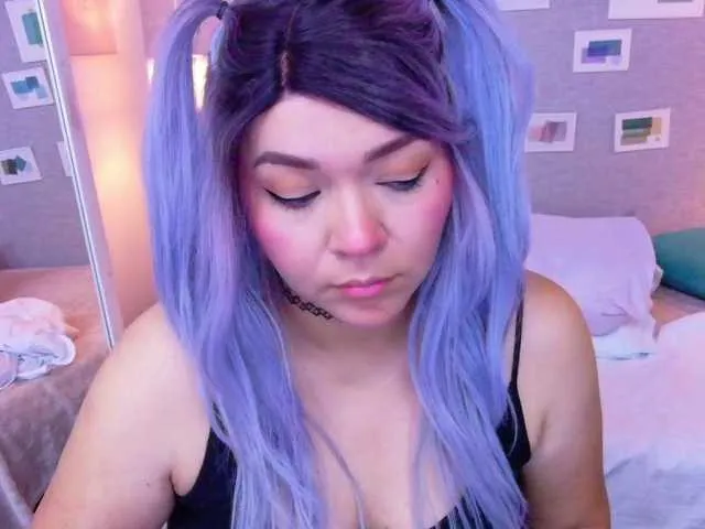 Dolce – webcam model profile photo Image 10