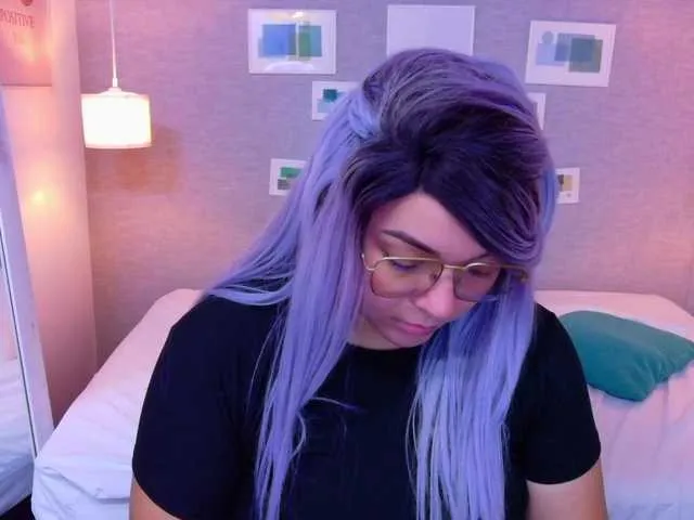 Dolce – webcam model profile photo Image 13