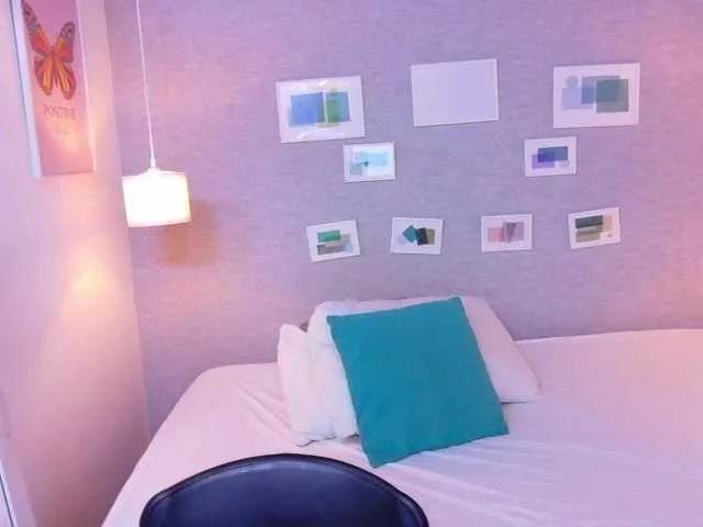 Dolce – webcam model profile photo Image 15