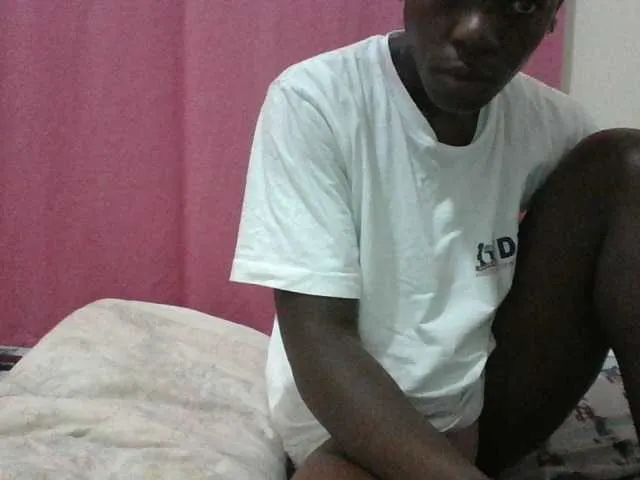 ONI-Ikase-kun – webcam model profile photo Image 5