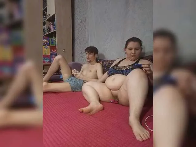 RosieCheeks_ – webcam model profile photo Image 12