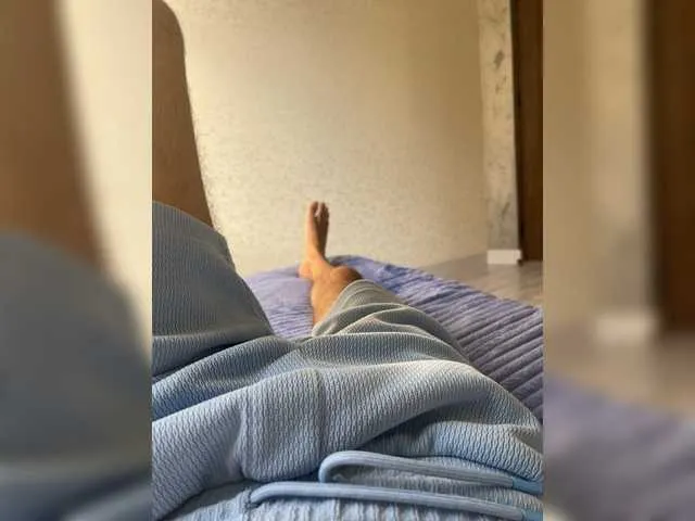 SherineNorth – webcam model profile photo Image 4