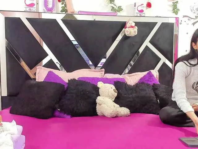 Madelynn – webcam model profile photo Image 13