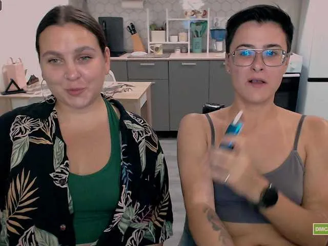 MadelineLane – webcam model profile photo Image 11