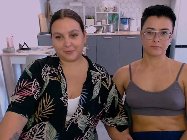 MadelineLane – webcam model profile photo Image 3