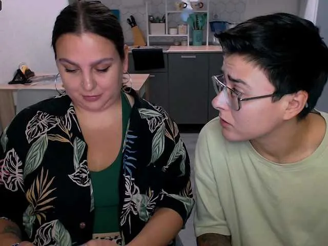 MadelineLane – webcam model profile photo Image 5