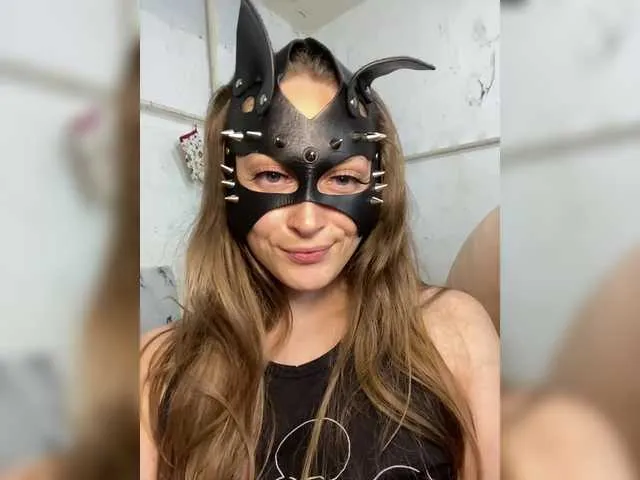 HaleyLyon – webcam model profile photo Image 18