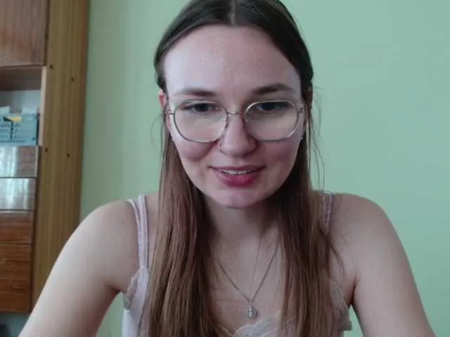 Dolce – webcam model profile photo Image 16