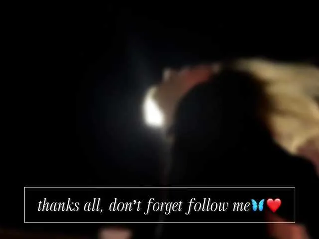 SajaraBowen – webcam model profile photo Image 5