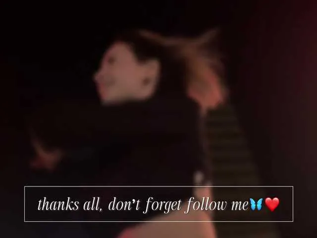 SajaraBowen – webcam model profile photo Image 9