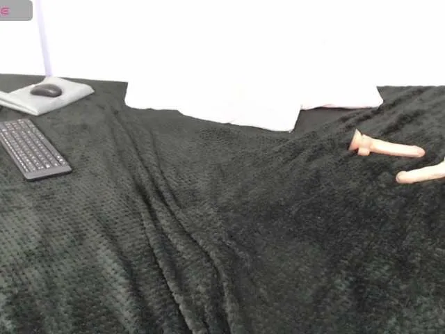 Sasha-Orlova – webcam model profile photo Image 3