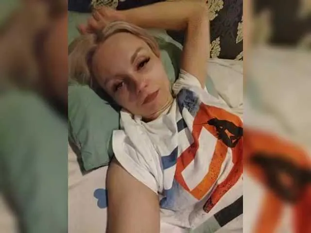 AngelCoco – webcam model profile photo Image 13