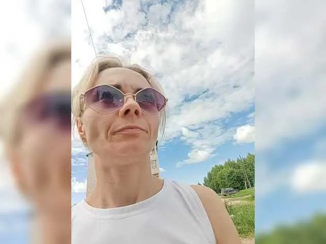 AngelCoco – webcam model profile photo Image 15