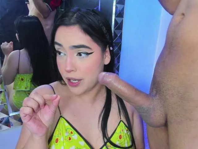 Dolce – webcam model profile photo Image 15