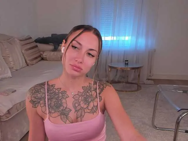 Modelfox – webcam model profile photo Image 14