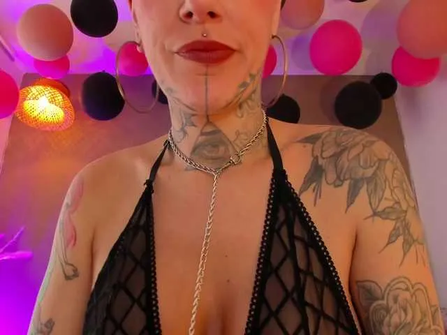 AnnieMontoya – webcam model profile photo Image 3