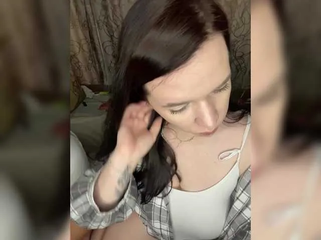 PollyElfi – webcam model profile photo Image 7