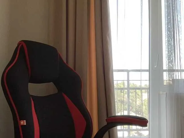 Dolce – webcam model profile photo Image 11